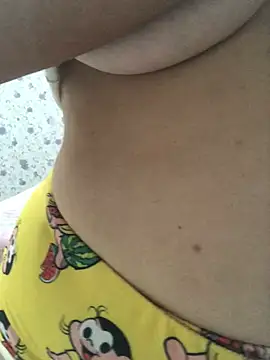 Snapshot of ahross chatting on April 12, 2026, 10:51 am ahross online show from April 12, 2026, 10:51 am