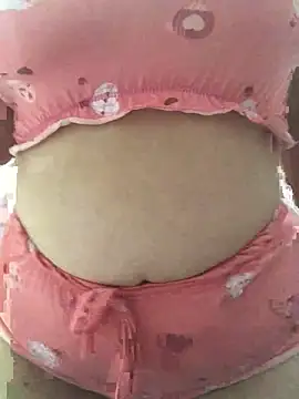 Snapshot of ahross chatting on March 9, 2026, 9:57 am ahross online show from March 9, 2026, 9:57 am