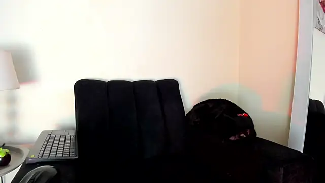 Snapshot of victoria__lace_ chatting on May 29, 2026, 12:16 am victoria lace online show from May 29, 2026, 12:16 am