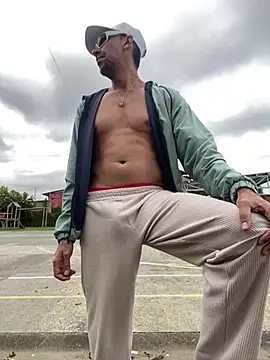 dantedesirexx online show from February 27, 2025, 2:54 pm