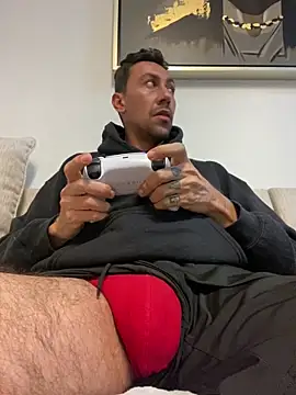 dantedesirexx online show from December 20, 2025, 5:21 am