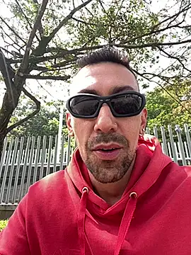 Snapshot of dantedesirexx chatting on February 26, 2026, 3:23 pm dantedesirexx online show from February 26, 2026, 3:23 pm