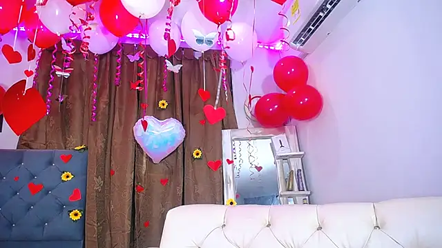 Snapshot of alaia_03 chatting on February 13, 2025, 4:50 pm alaia 03 online show from February 13, 2025, 4:50 pm