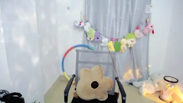 Snapshot of Fan_ting chatting on November 21, 2025, 2:54 am Fan ting online show from November 21, 2025, 2:54 am