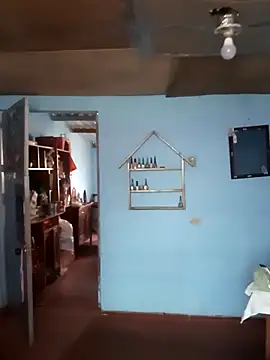 Elvishcassie  online show from October 31, 2025, 8:05 pm