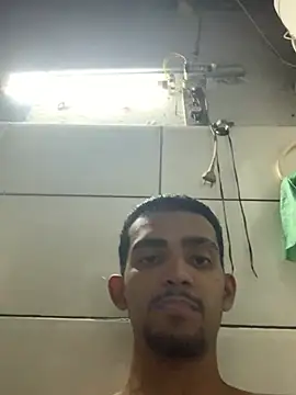 Snapshot of moreninhoP chatting on January 21, 2025, 8:54 pm moreninhoP online show from January 21, 2025, 8:54 pm