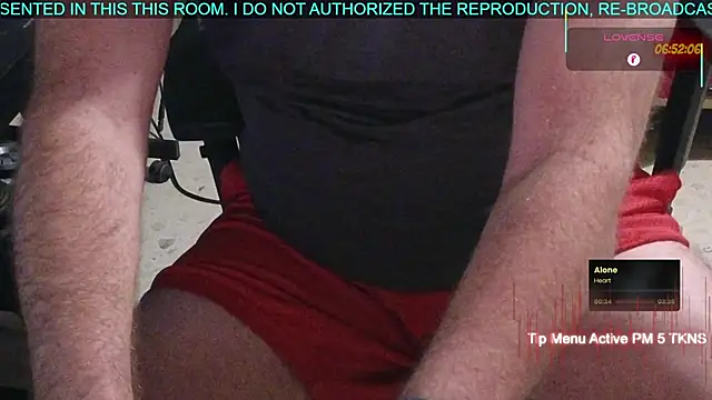 Snapshot of Pilot_Dave_69 chatting on November 30, 2025, 5:52 am Pilot Dave 69 online show from November 30, 2025, 5:52 am