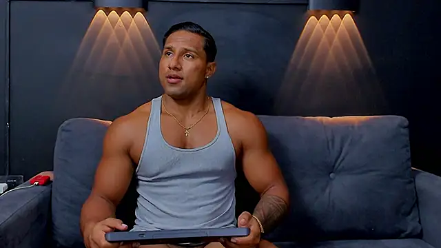 CallumMuscle online show from February 1, 2025, 1:44 am