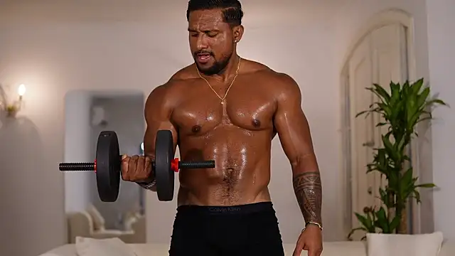 CallumMuscle online show from May 15, 2026, 11:03 pm