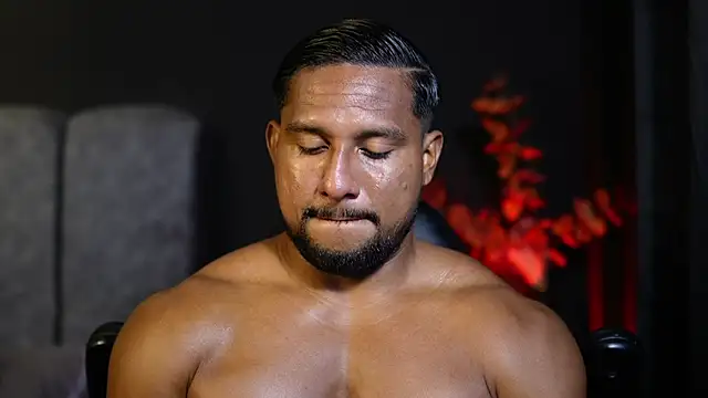 CallumMuscle online show from November 18, 2025, 12:41 pm