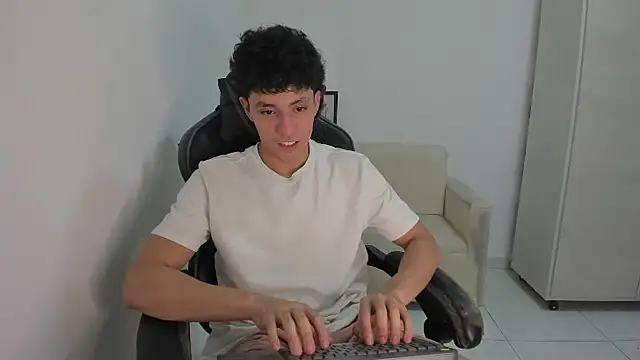 enzo sloran online show from March 6, 2026, 4:51 am