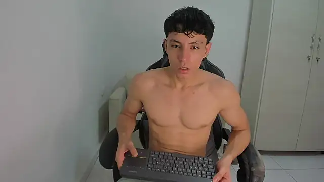 enzo sloran online show from March 3, 2026, 7:10 pm