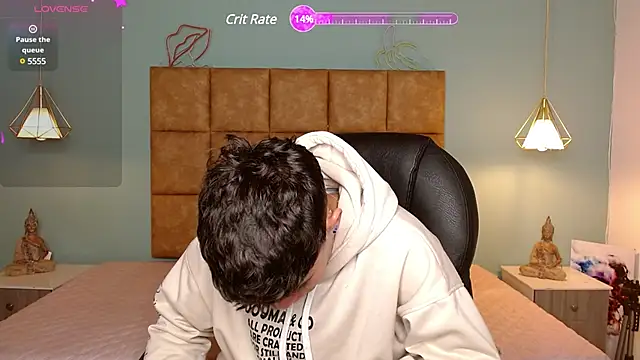 AlejooTwink online show from March 17, 2025, 12:53 am