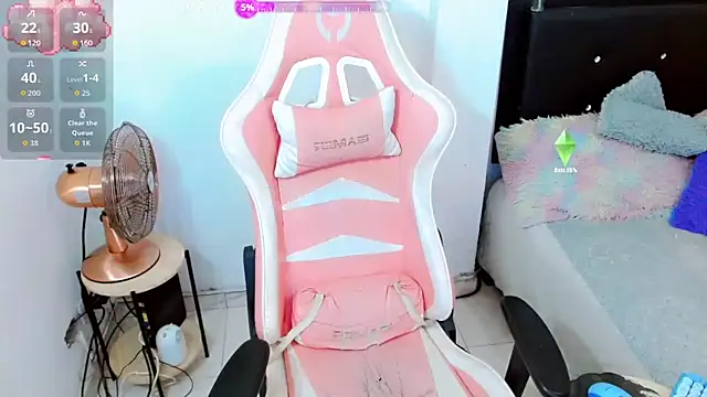 Kylie martinez online show from November 8, 2025, 3:21 am