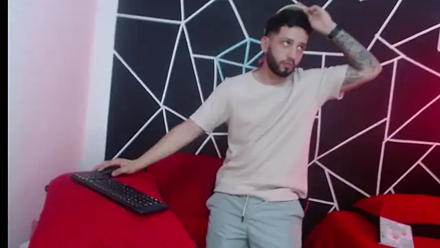 maxXximo777 online show from January 20, 2025, 5:06 pm