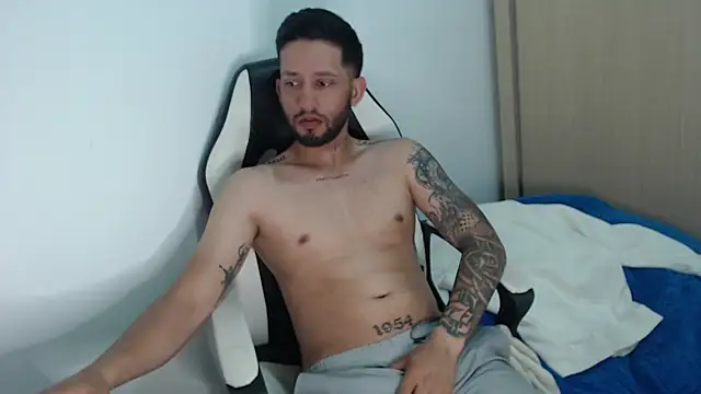 maxXximo777 online show from February 26, 2025, 5:53 pm