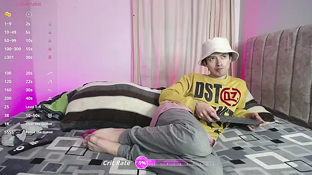 Snapshot of Yellowpokemon23 chatting on September 17, 2025, 9:50 pm Yellowpokemon23 online show from September 17, 2025, 9:50 pm