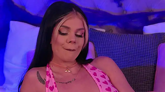 Snapshot of IvyRaven chatting on October 25, 2025, 5:13 pm IvyRaven online show from October 25, 2025, 5:13 pm