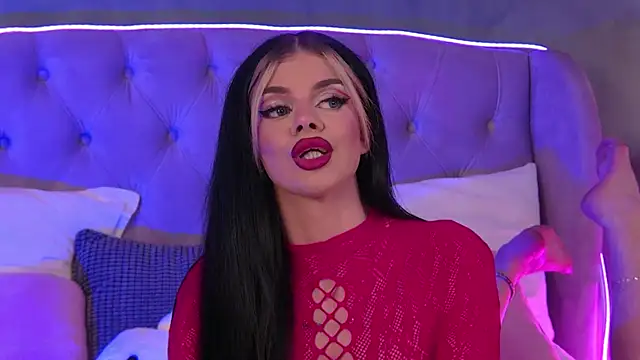 Snapshot of IvyRaven chatting on October 13, 2025, 6:20 pm IvyRaven online show from October 13, 2025, 6:20 pm