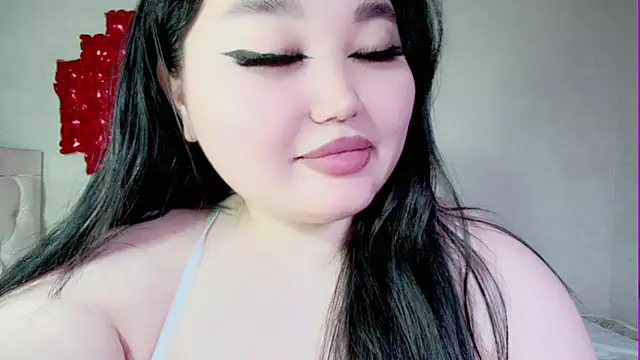 amina moonlightt online show from March 5, 2025, 6:44 am