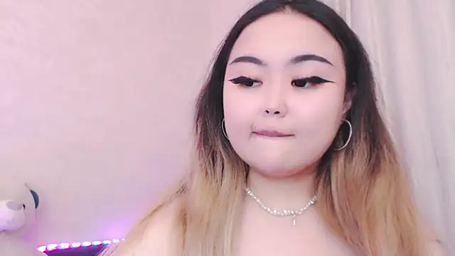 Snapshot of amelia_sunlight chatting on June 1, 2026, 5:01 pm amelia sunlight online show from June 1, 2026, 5:01 pm
