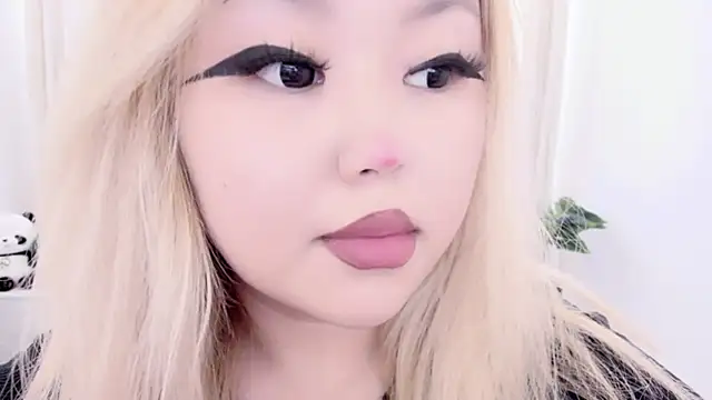 amelia sunlight online show from March 6, 2025, 4:52 am