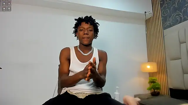 Snapshot of chimi88 chatting on September 15, 2025, 11:32 am chimi88 online show from September 15, 2025, 11:32 am