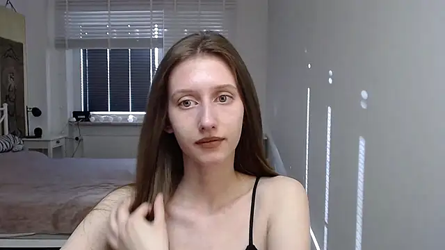 Snapshot of LUNA_delight chatting on April 7, 2026, 5:42 am LUNA delight online show from April 7, 2026, 5:42 am