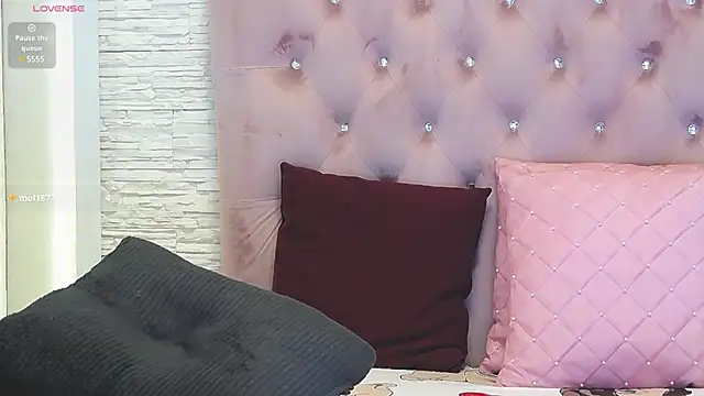 Snapshot of SophiaStarr chatting on January 30, 2025, 2:38 am SophiaStarr online show from January 30, 2025, 2:38 am