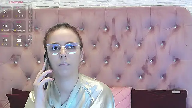 Snapshot of SophiaStarr chatting on January 29, 2025, 8:25 pm SophiaStarr online show from January 29, 2025, 8:25 pm