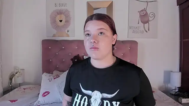 CelessteRedds online show from December 18, 2025, 11:25 am