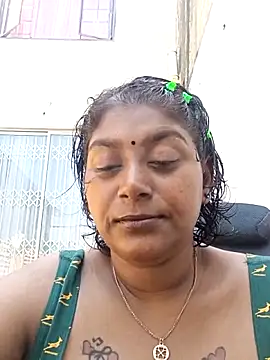 Snapshot of indiansuga chatting on October 23, 2025, 8:35 am indiansuga online show from October 23, 2025, 8:35 am