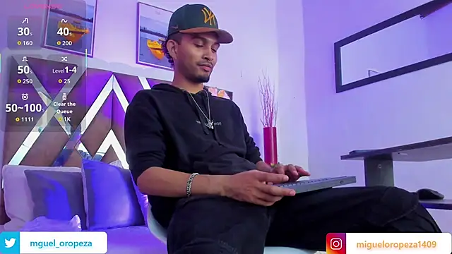 Snapshot of _miguel0 chatting on October 9, 2025, 7:14 pm miguel0 online show from October 9, 2025, 7:14 pm