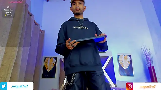 Snapshot of _miguel0 chatting on November 10, 2025, 1:16 pm miguel0 online show from November 10, 2025, 1:16 pm