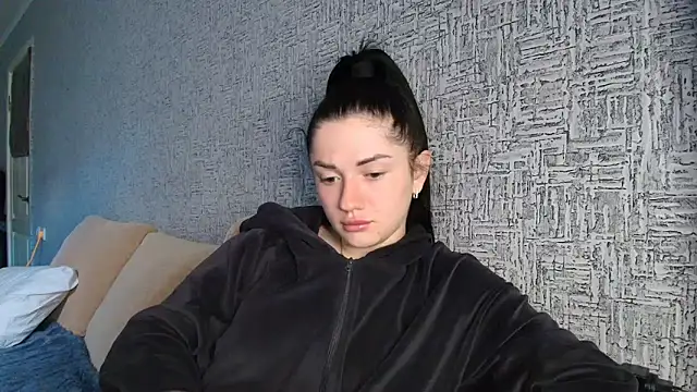 Liana diva online show from April 25, 2026, 9:01 am