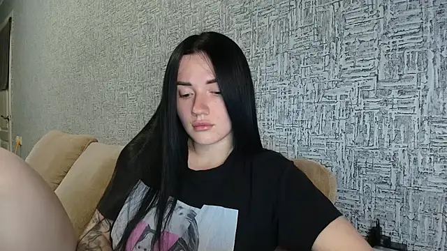 Liana diva online show from April 21, 2026, 4:46 pm