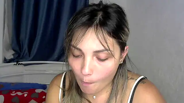 Snapshot of Iskor_ka chatting on October 19, 2025, 8:11 pm Iskor ka online show from October 19, 2025, 8:11 pm