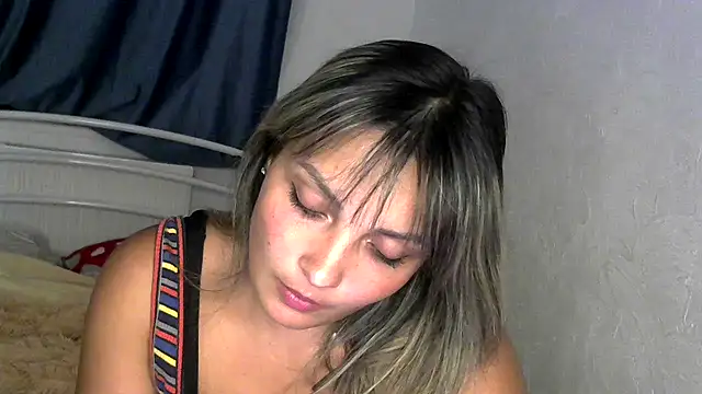 Snapshot of Iskor_ka chatting on September 17, 2025, 7:27 pm Iskor ka online show from September 17, 2025, 7:27 pm