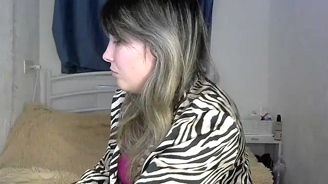 Snapshot of Iskor_ka chatting on November 19, 2025, 8:31 pm Iskor ka online show from November 19, 2025, 8:31 pm