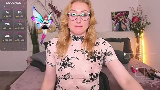 Snapshot of MadissonKiss chatting on September 14, 2025, 12:44 am MadissonKiss online show from September 14, 2025, 12:44 am