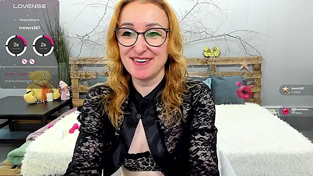 Snapshot of MadissonKiss chatting on February 27, 2025, 1:30 am MadissonKiss online show from February 27, 2025, 1:30 am