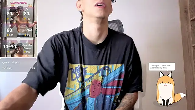 Cristopher23  online show from November 10, 2025, 12:21 pm