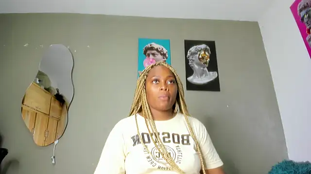 Snapshot of Lilybaudinx96 chatting on March 5, 2025, 4:02 am Lilybaudinx96 online show from March 5, 2025, 4:02 am