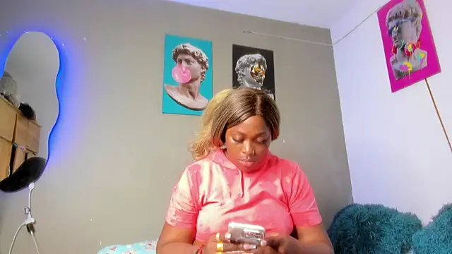 Snapshot of Lilybaudinx96 chatting on February 6, 2025, 4:53 am Lilybaudinx96 online show from February 6, 2025, 4:53 am