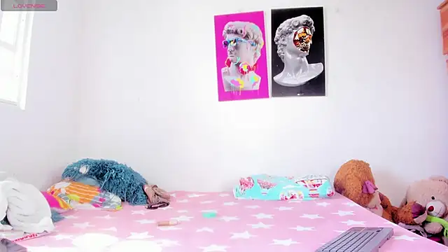 Snapshot of Lilybaudinx96 chatting on November 1, 2025, 8:14 pm Lilybaudinx96 online show from November 1, 2025, 8:14 pm