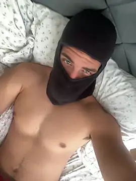 Calihotcaliente277 online show from March 8, 2025, 2:19 pm