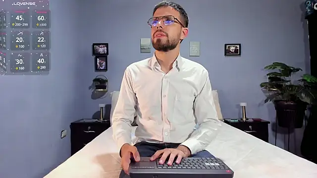 Snapshot of ETHAN_ADAM chatting on February 11, 2025, 2:14 am ETHAN ADAM online show from February 11, 2025, 2:14 am