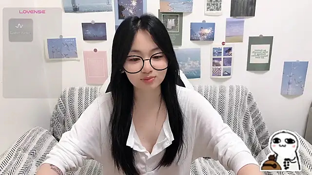 Snapshot of LiLiYbaby chatting on June 7, 2026, 6:40 am LiLiYbaby online show from June 7, 2026, 6:40 am