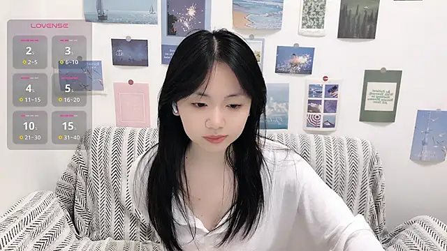 LiLiYbaby online show from September 17, 2025, 6:15 am