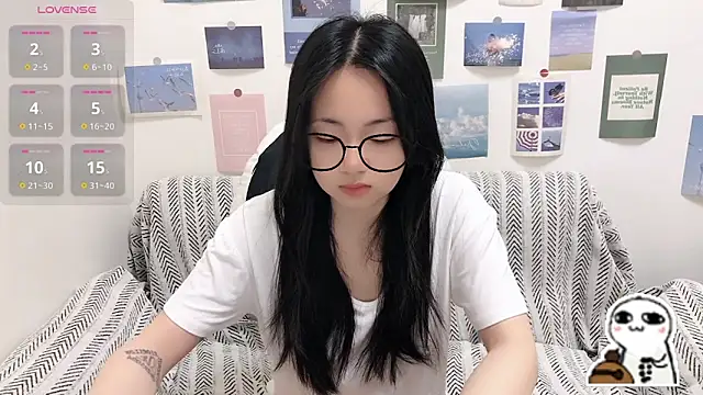 Snapshot of LiLiYbaby chatting on April 29, 2026, 6:39 am LiLiYbaby online show from April 29, 2026, 6:39 am